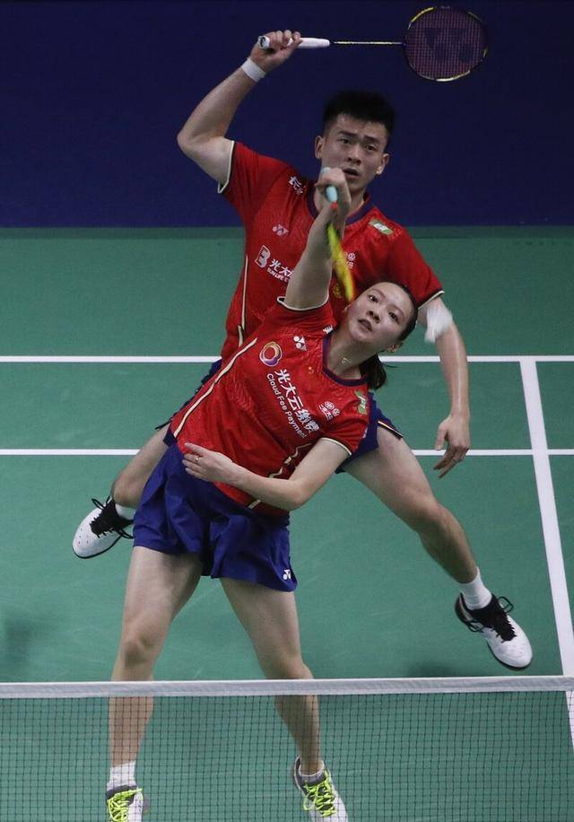 法国队险胜印尼队,辛杜统治全场 法国队险胜印尼队,辛杜统治全场