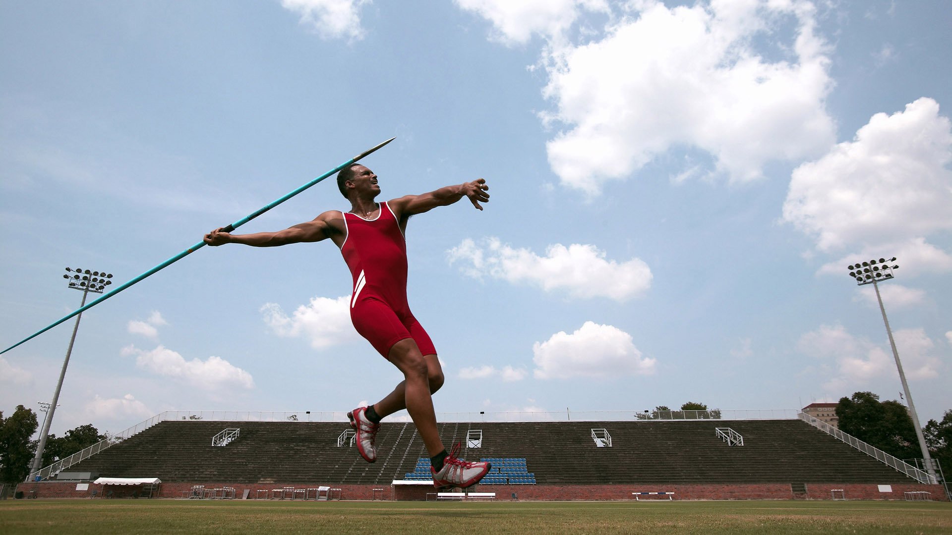 奥运周期关键战之夜，京多安攻防两端统治，一个老将的时代宣言